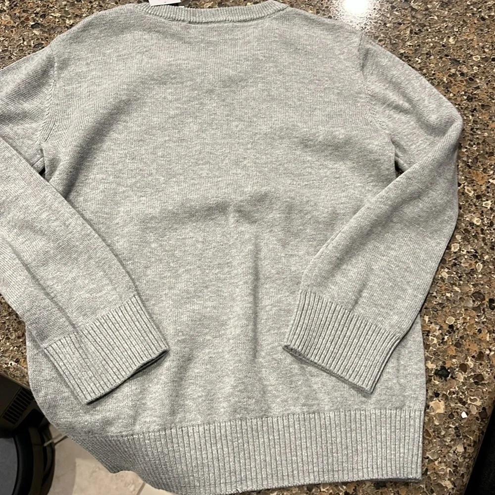 NWT! The Children’s Place gray sweater